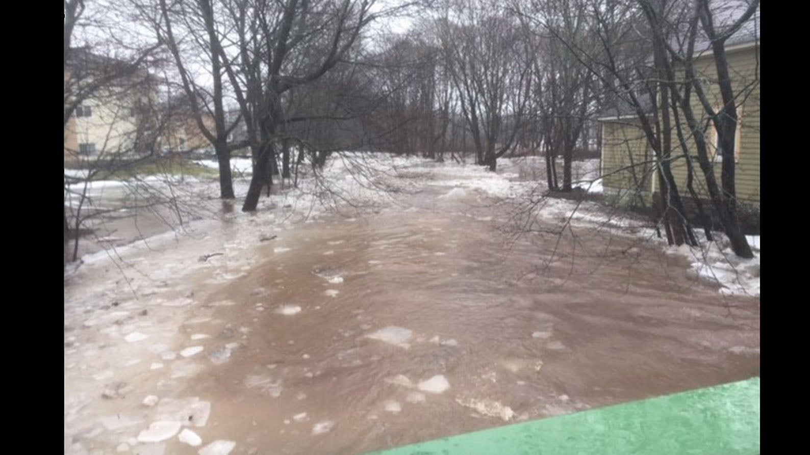 Antigonish, NS, Creek Overflows, 23 Cars Encased in Slush and Ice