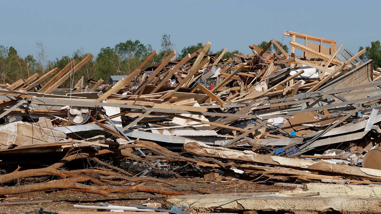 Severe Storms, Damaging Tornadoes Strike The Plains: Latest News | Weather.com