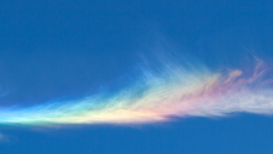 Arco circunhorizontal, un incendio arcoiris en las nubes