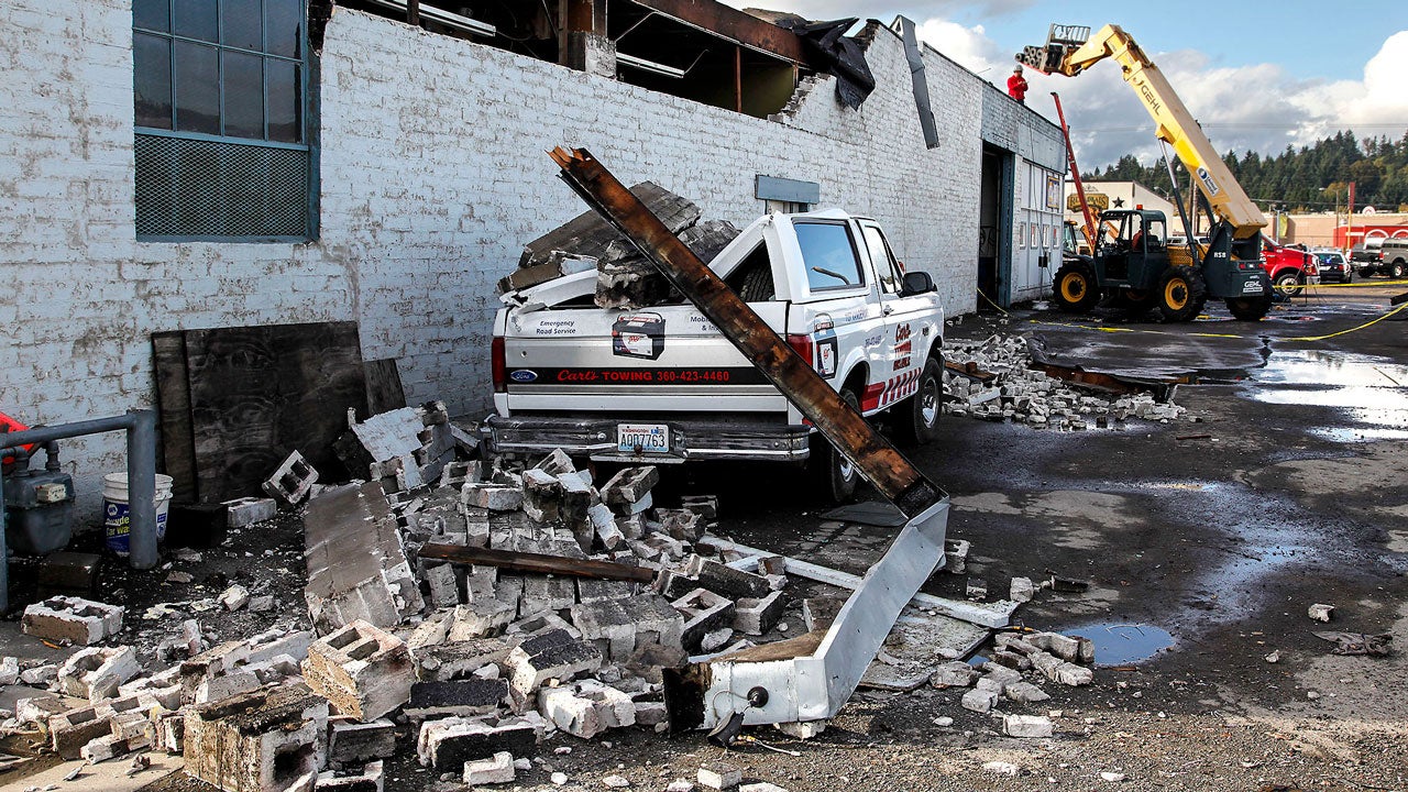 Tornado in Longview, Washington State, Rated EF1; Kessler Elementary