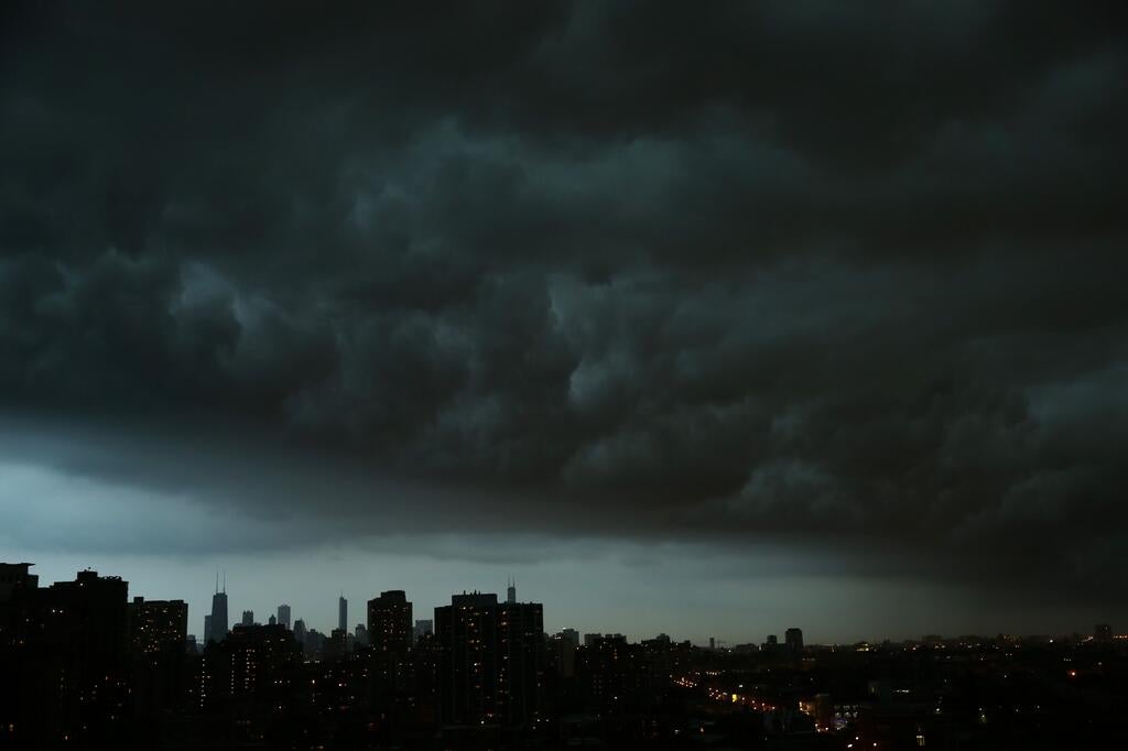 Chicago Derecho Causes Major Travel Problems; Drivers Abandon Cars on I-190, Walk to O'Hare Airport
