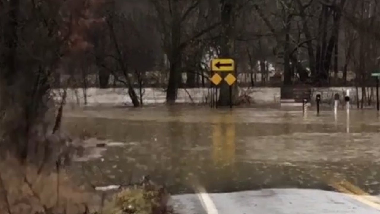 Flooding From Winter Storm Hunter's Rainy Side Forces Vermont Residents