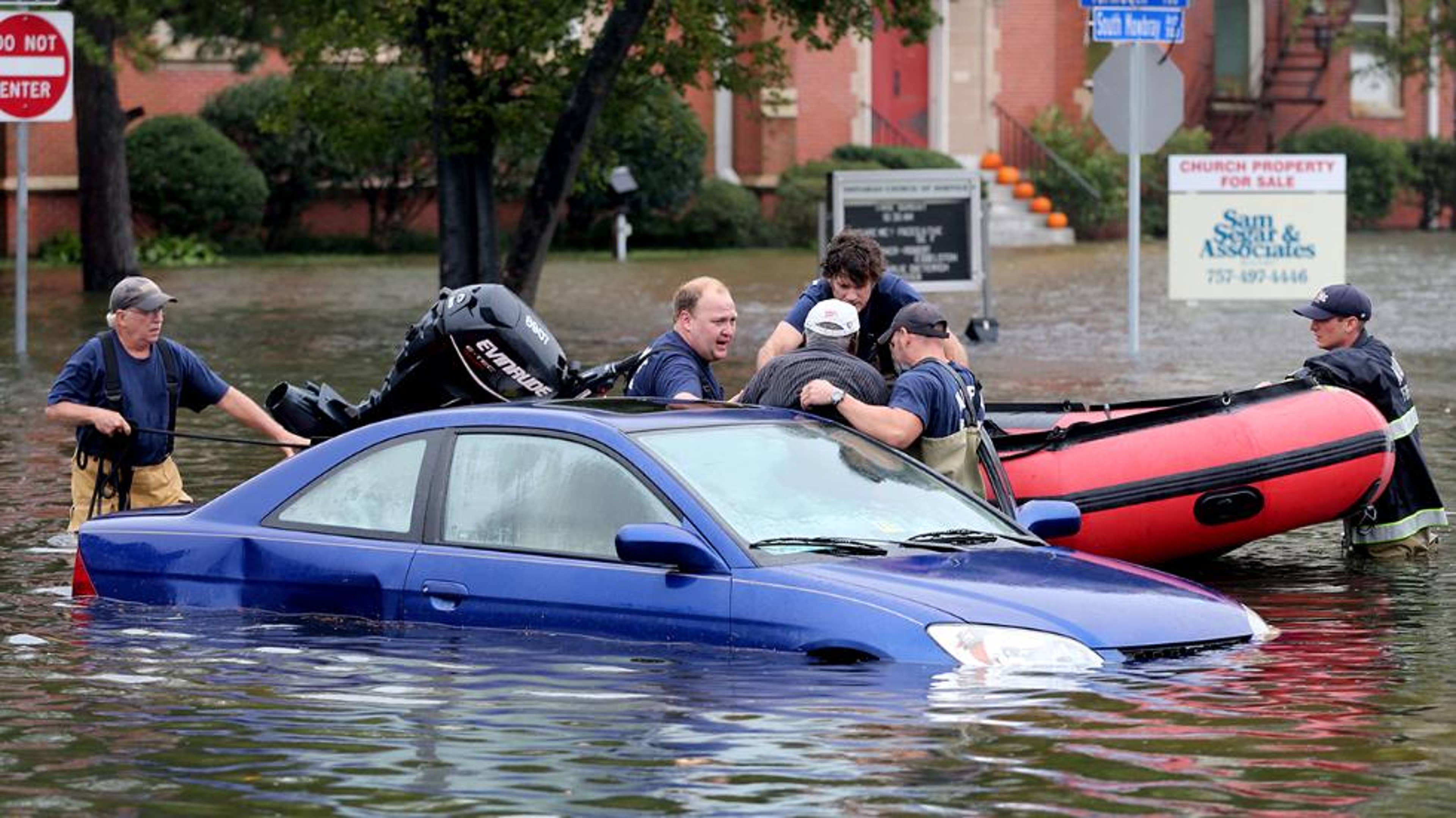 10 Jaw-Dropping Images from the Historic East Coast Flooding | The ...
