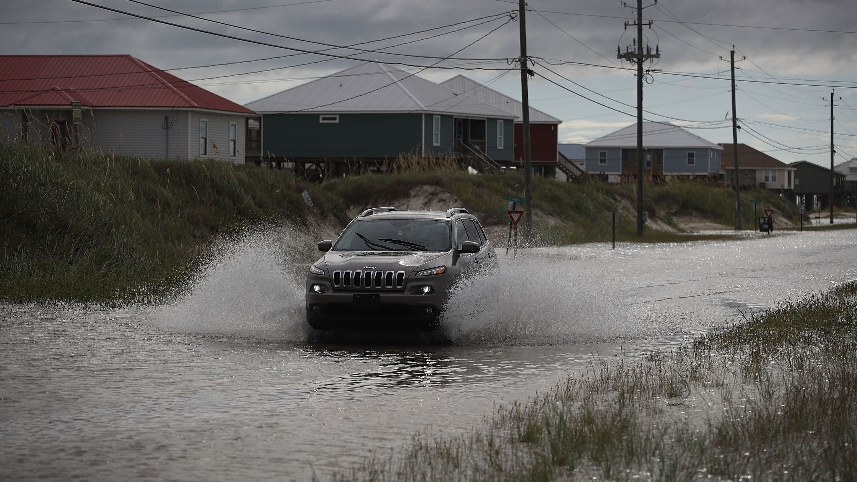 Tropical Storm Gordon Nears Gulf Coast: Emergencies Declared in Louisiana, Mississippi, Alabama ...