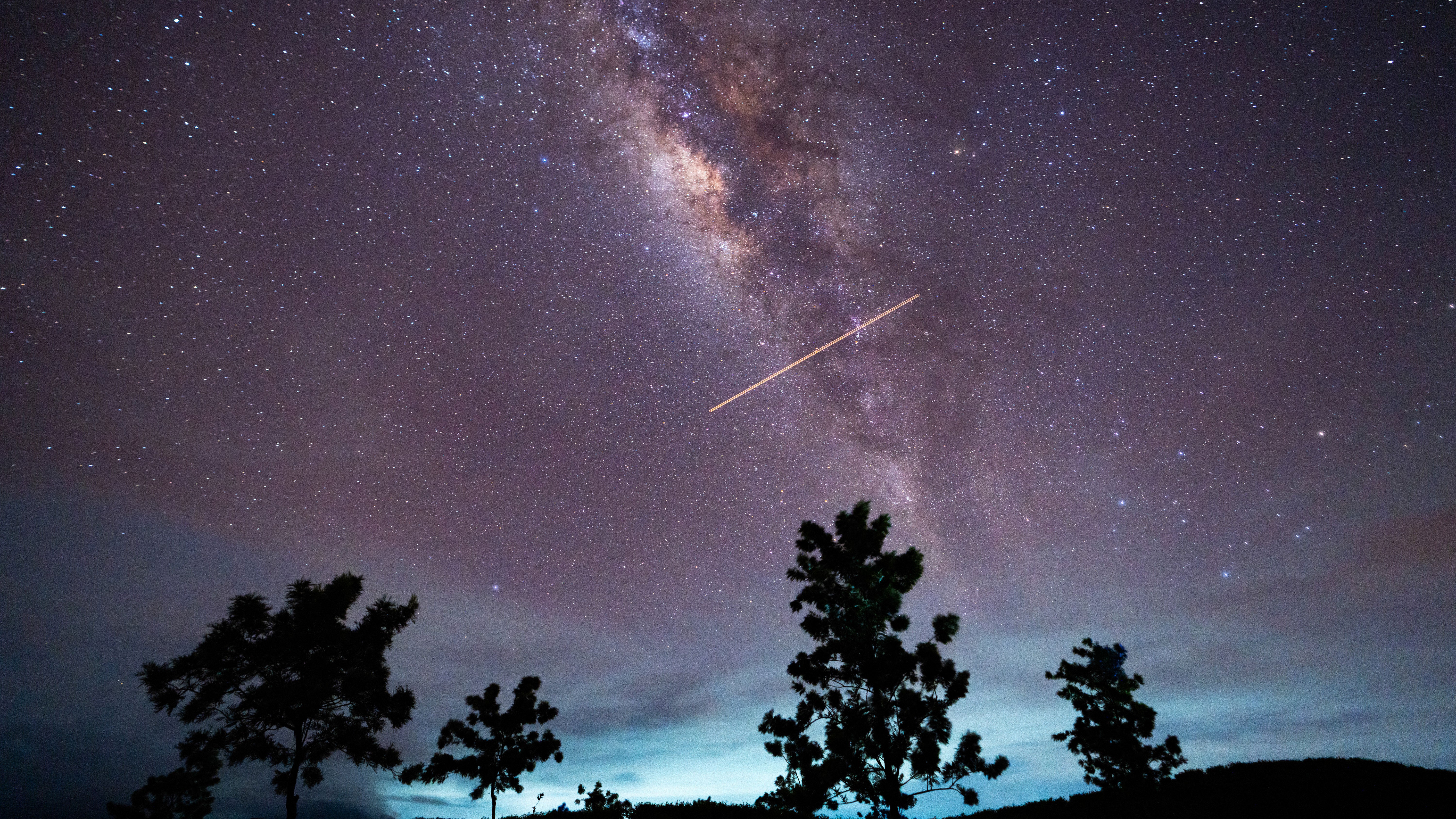 Wishing On A Star: The Best Way To Watch A Meteor Shower