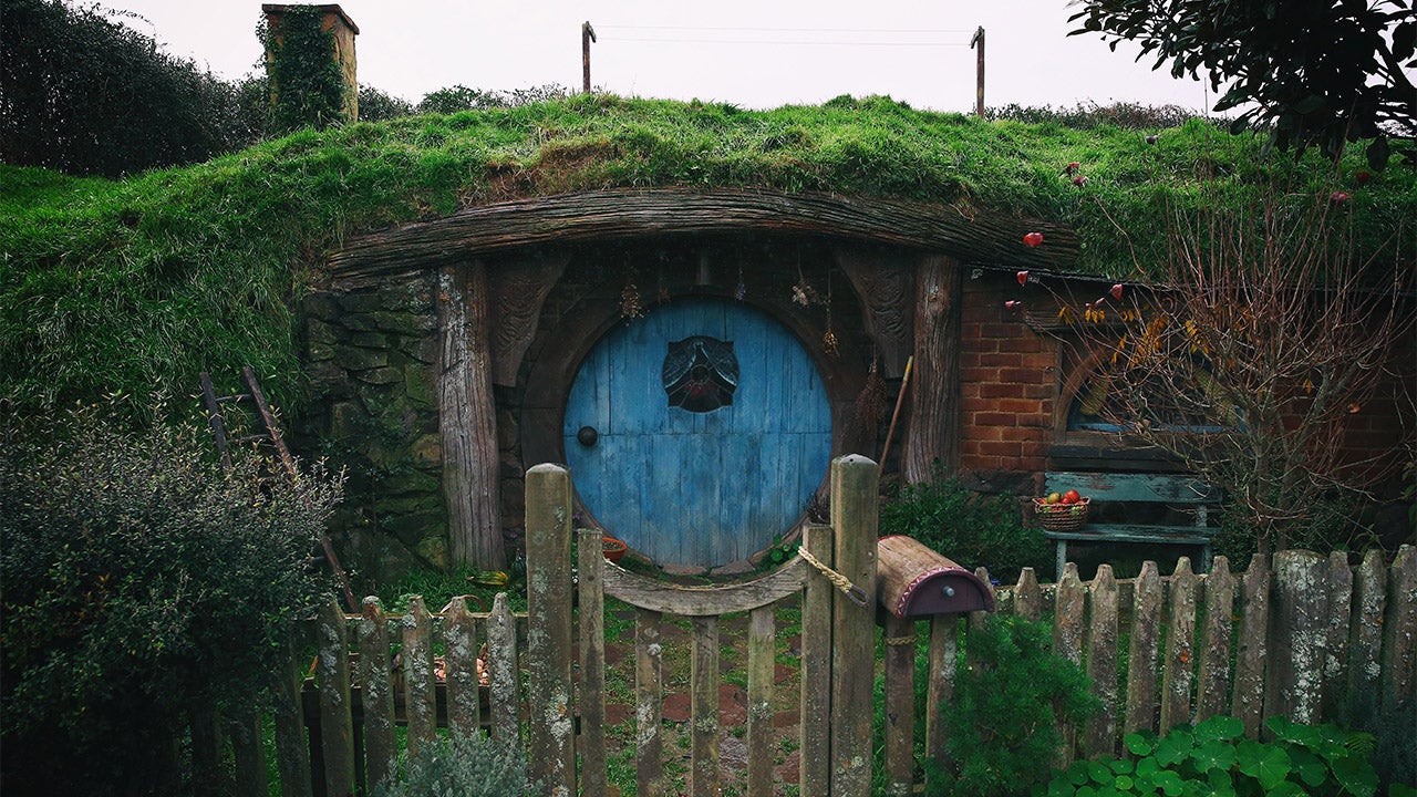 11 Epic Tours of Movie and TV Locations Worldwide 