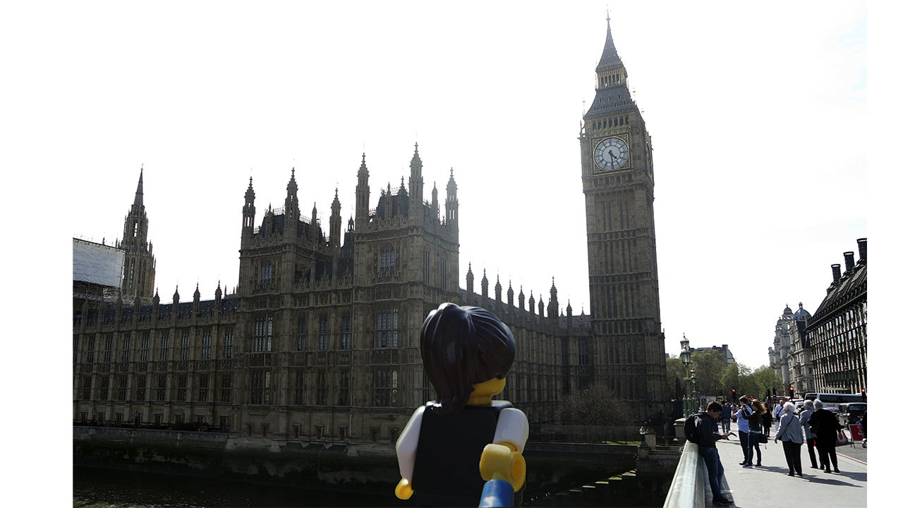 This Legoman's Travel Photos Are Way Better Than Yours