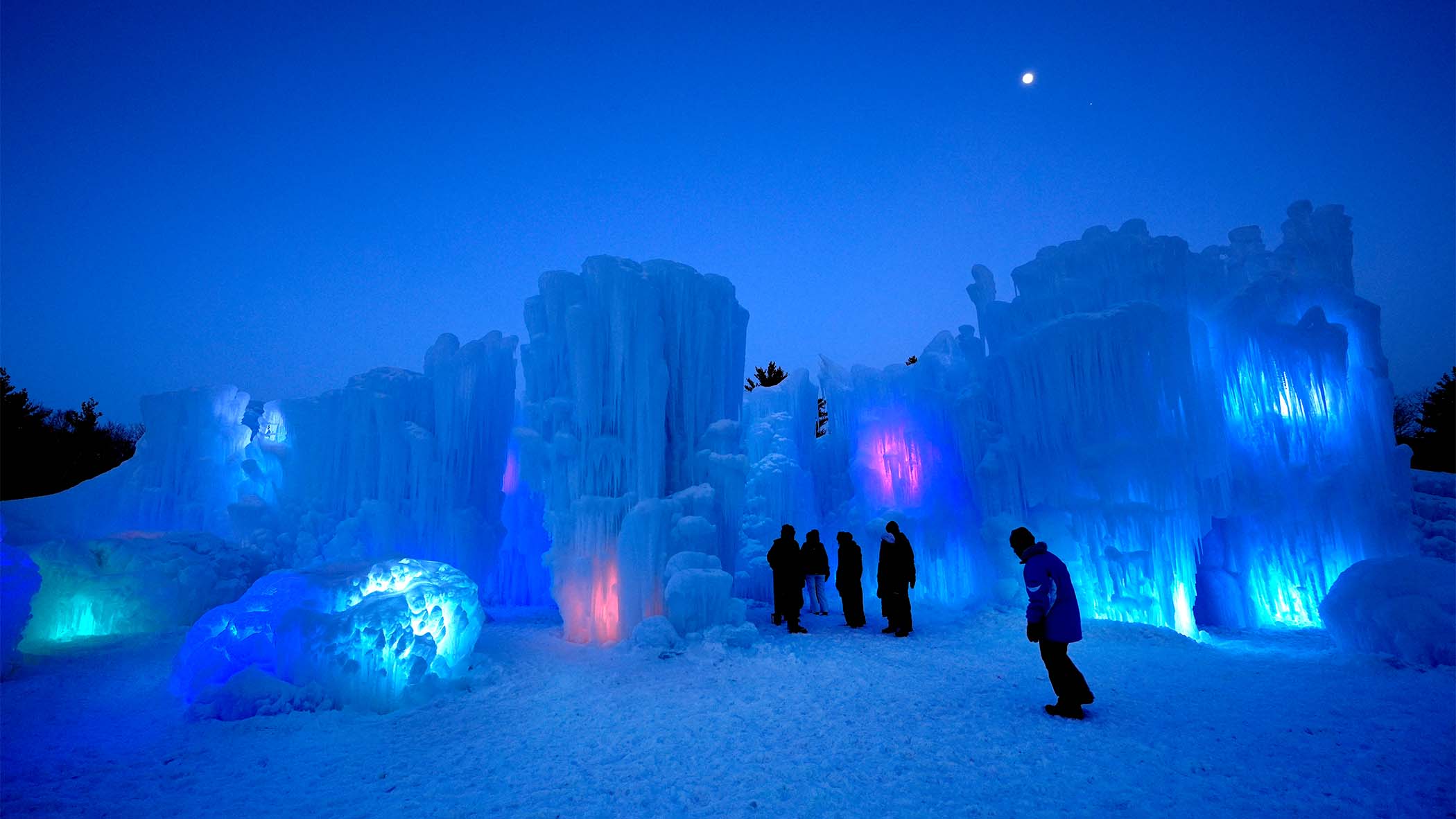 icecastle3.jpg