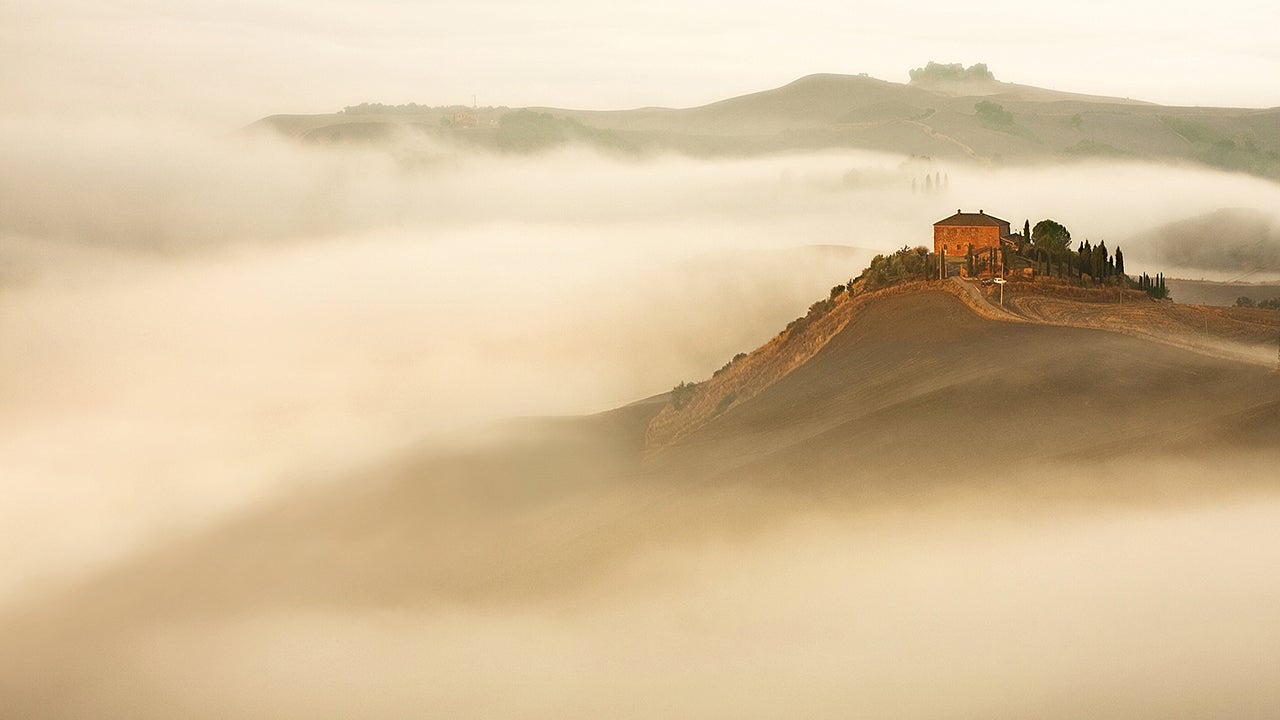 The Charming Hills of Tuscany (PHOTOS)