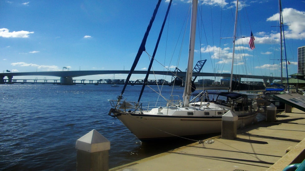 Tips for Navigating No-Wake Zones