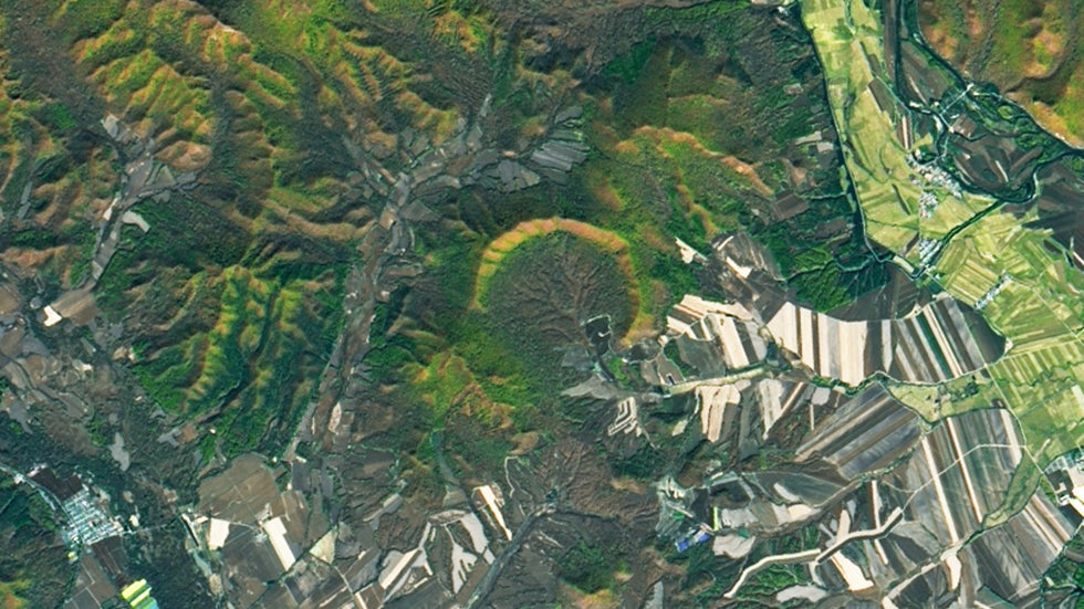 Largest Impact Crater in Past 100,000 Years Found in China