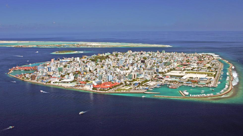 Most Crowded Islands in the World (PHOTOS) The Weather Channel