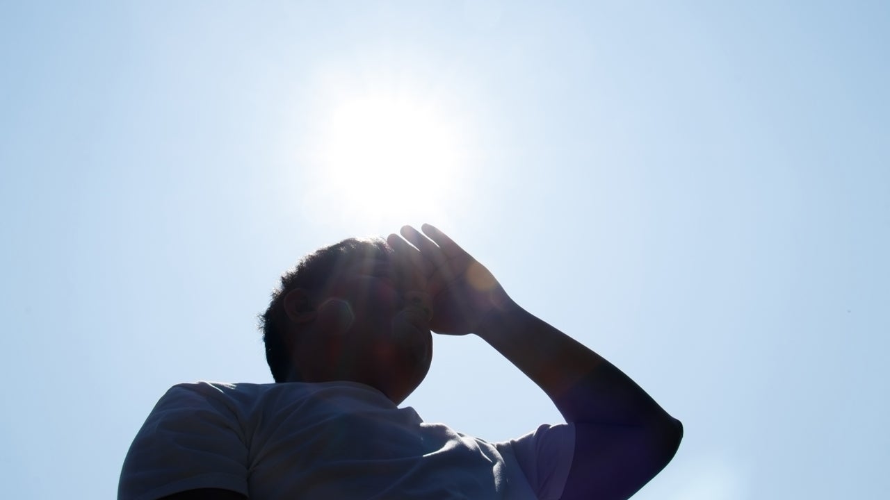 man-shadow-standing-sun-sky-heat-1280x720.jpg
