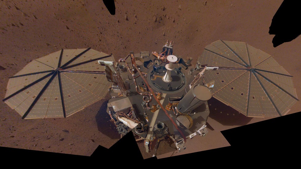 Mars Lander's Probe Spat Out by Red Planet
