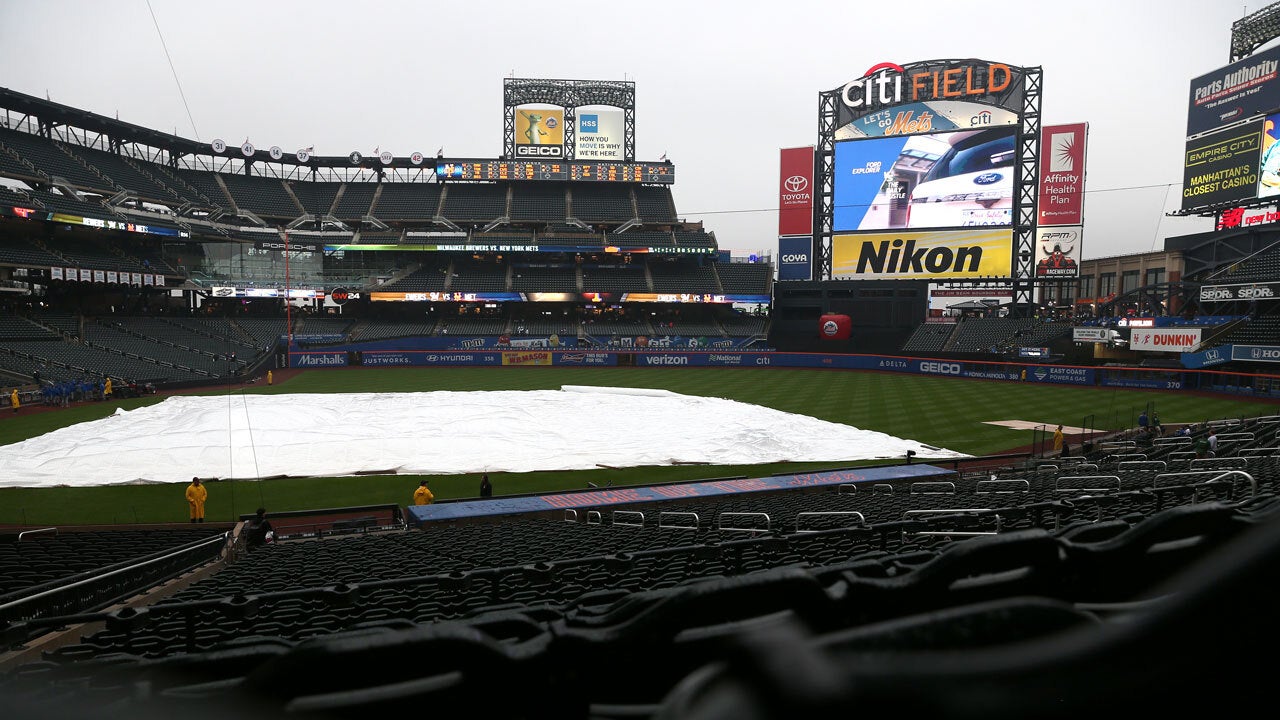 mets-rain-delay-26apr19-getty.jpg