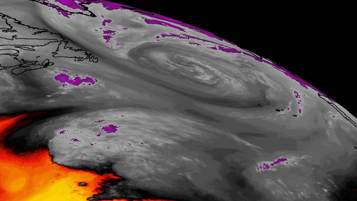 Huge North Atlantic Ocean Storm Produces Stunning Satellite Imagery ...