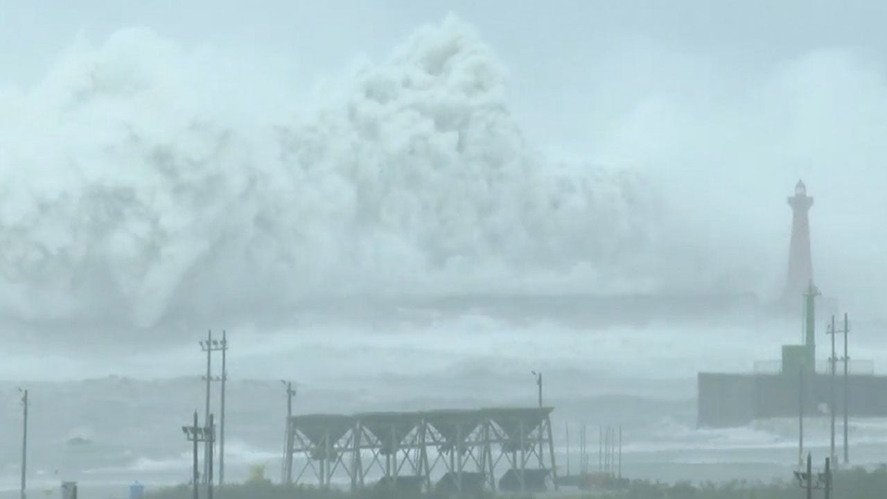 Tsunami footage