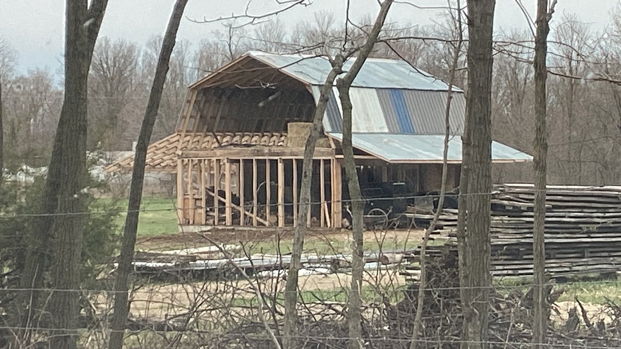 Tornado damage repaired by Amish in southern Michigan.