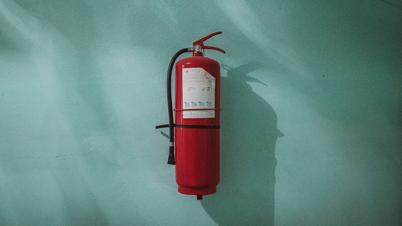 How to Safely Use a Fire Extinguisher How to Safely Use a Fire Extinguisher