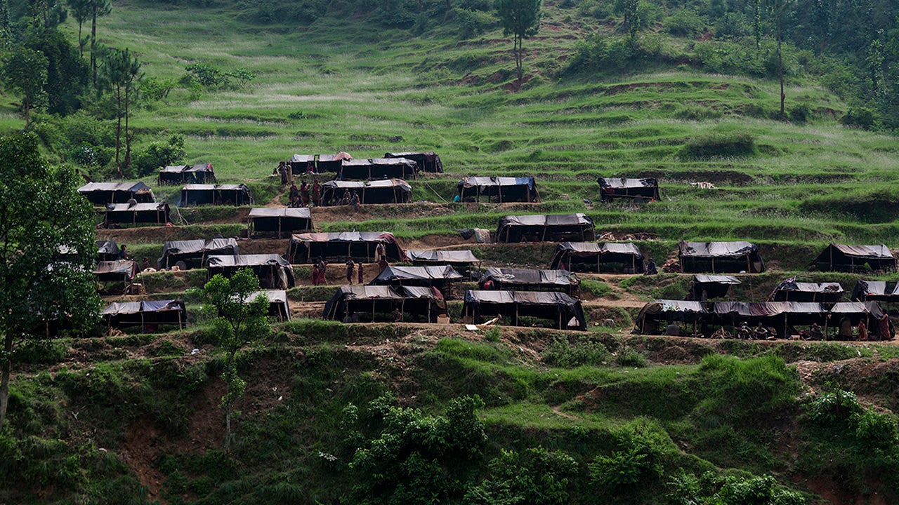 The Last Nomadic Tribe of the Himalayas (PHOTOS)
