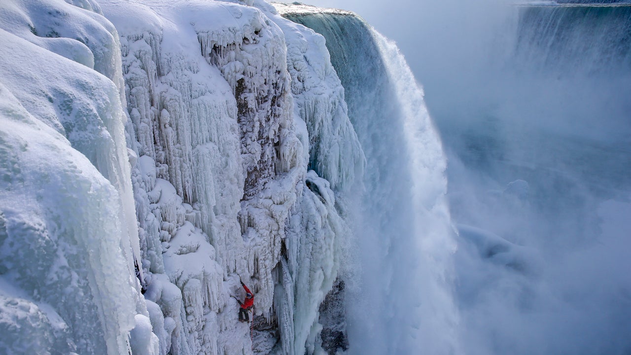 Year of Adventure: Most Amazing Red Bull Photos of 2015