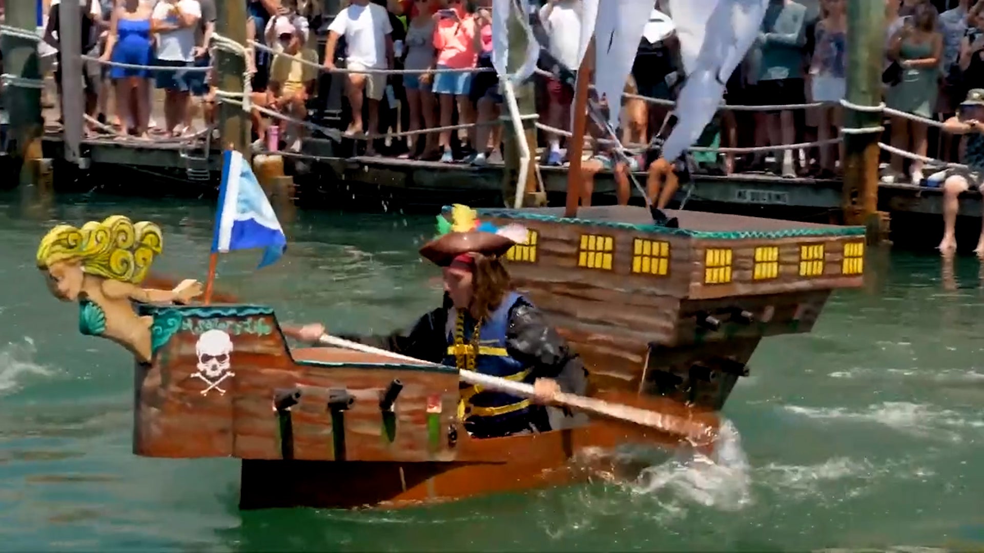 Key West &lsquo;Minimal&rsquo; Regatta Features Un-Seaworthy Ships