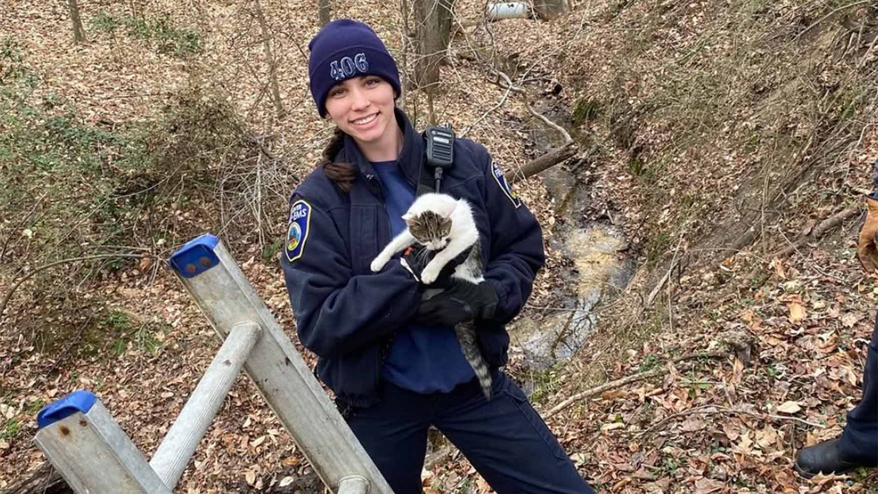 Trapped Cat Rescued From Virginia Well