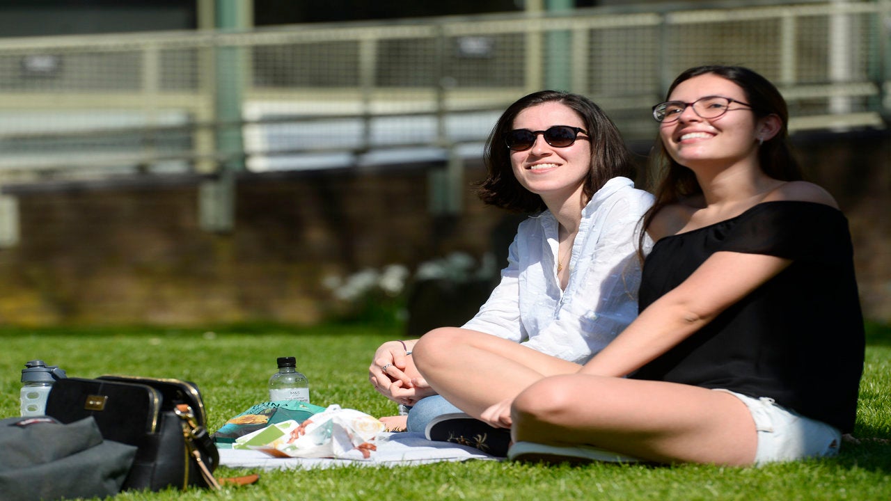 UK heatwave Can it be too hot to work? Here's what employees need to