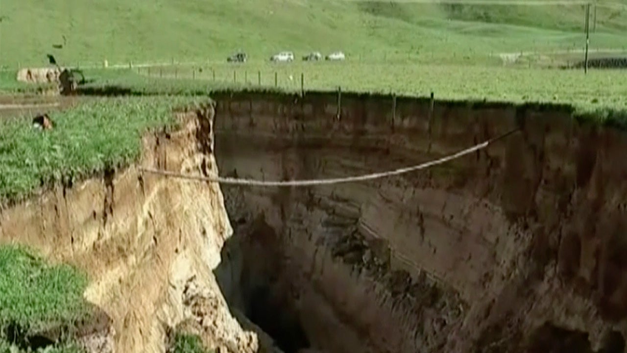6Story Deep Sinkhole Opens Up in New Zealand After Heavy Rains