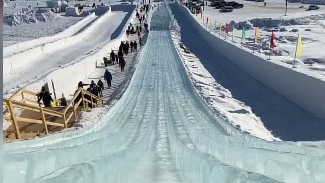 Экстремальные горки в подмосковье. Экстремальные горки в подмосковье. Тюбинговая горка в измайловском парке. Тюбинговая трасса царицыно. Сорочаны горнолыжный курорт тюбинг.