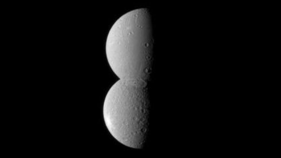 Saturn Moons Create a 'Snowman' for the Holidays