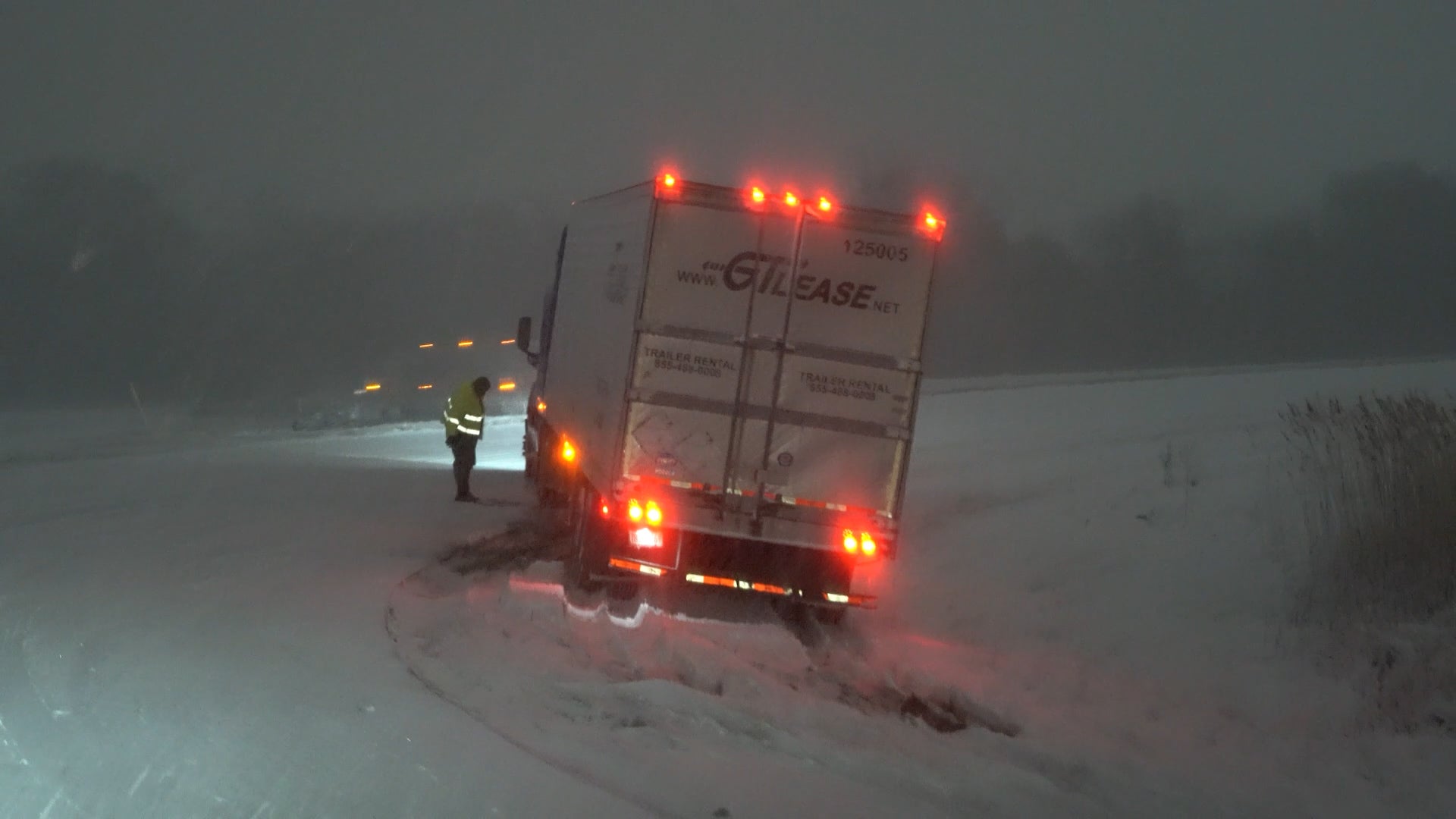 Chicago, Midwest Roads Turn Treacherous In First Snow