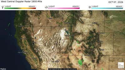 Current rain and snow in the West Central US.