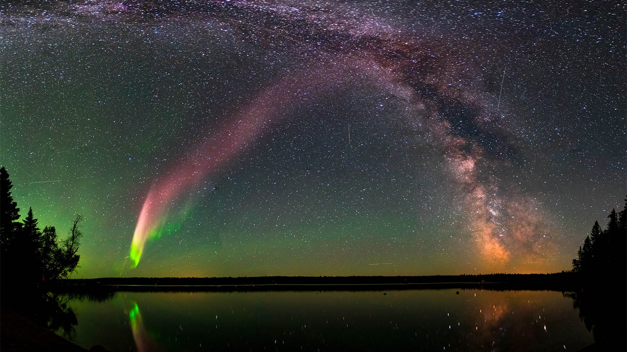 Citizen Scientists Help Solve Mystery of Purple Lights in Sky Known as 'Steve'