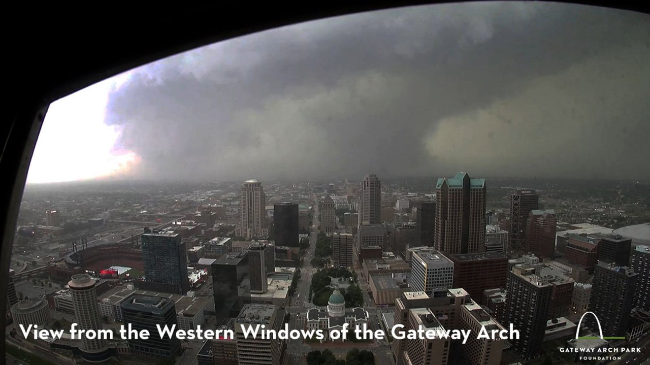 St. Louis tornado Gateway Arch May 16, 2025