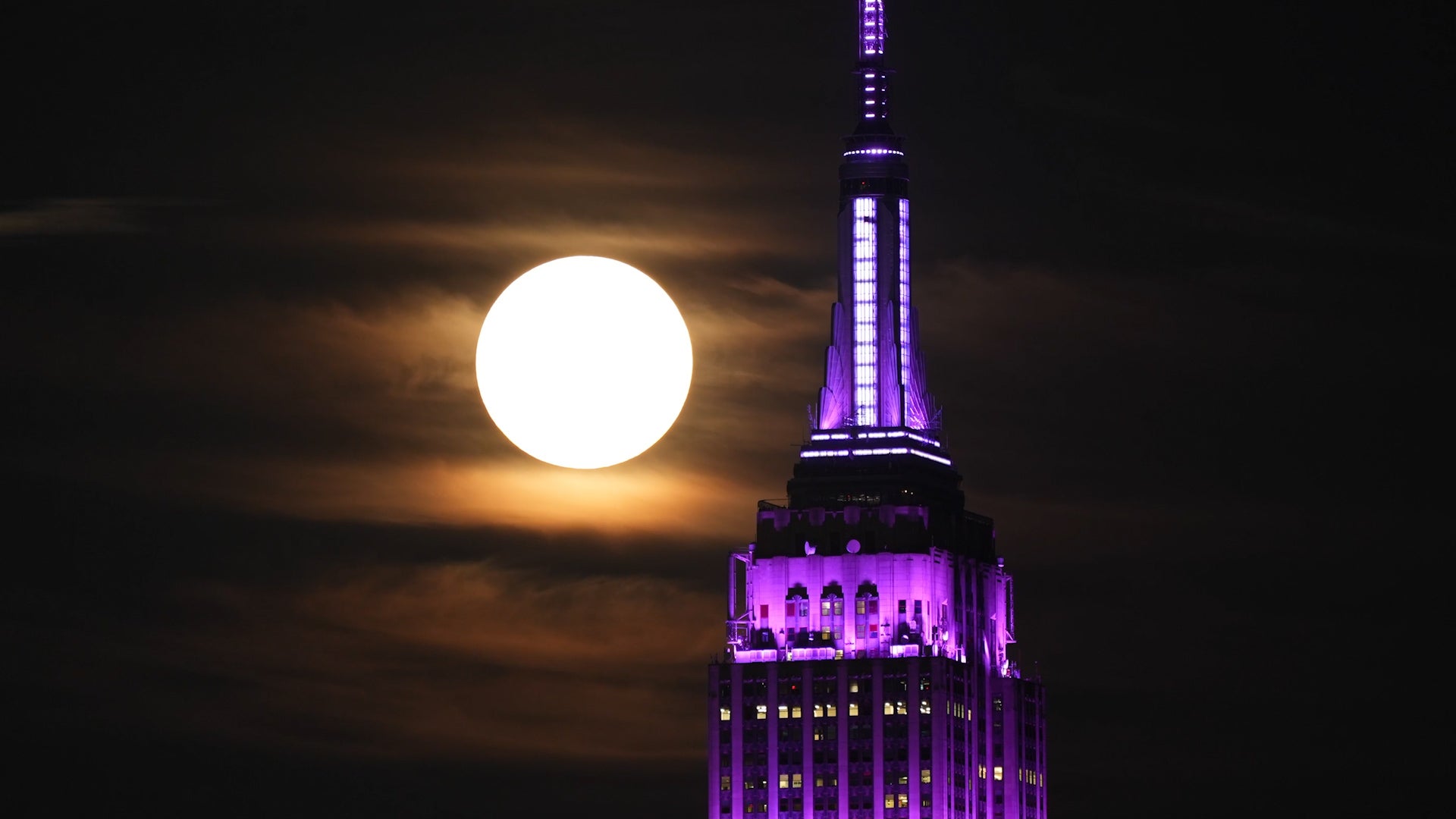 Supermoon, Partial Eclipse Dazzle Millions In North America