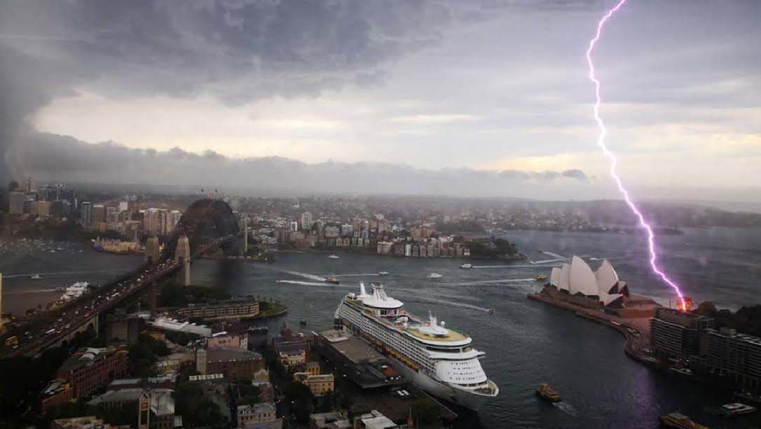 Lightning Strikes Near Sydney Opera House In JawDropping Photo Weather Underground