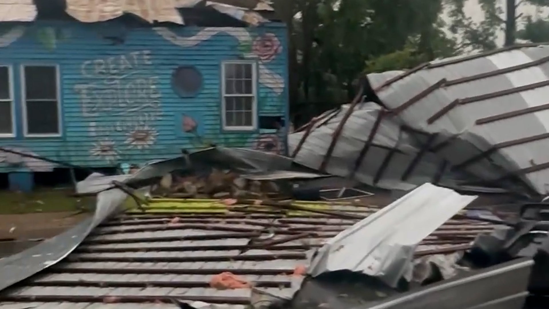 One Killed As Severe Storms Pound Florida