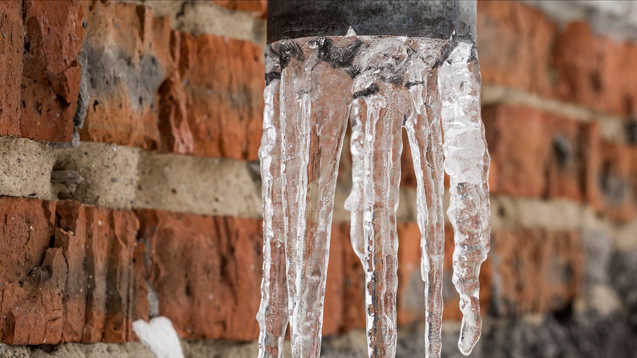  5 Tips to Prevent Frozen Pipes