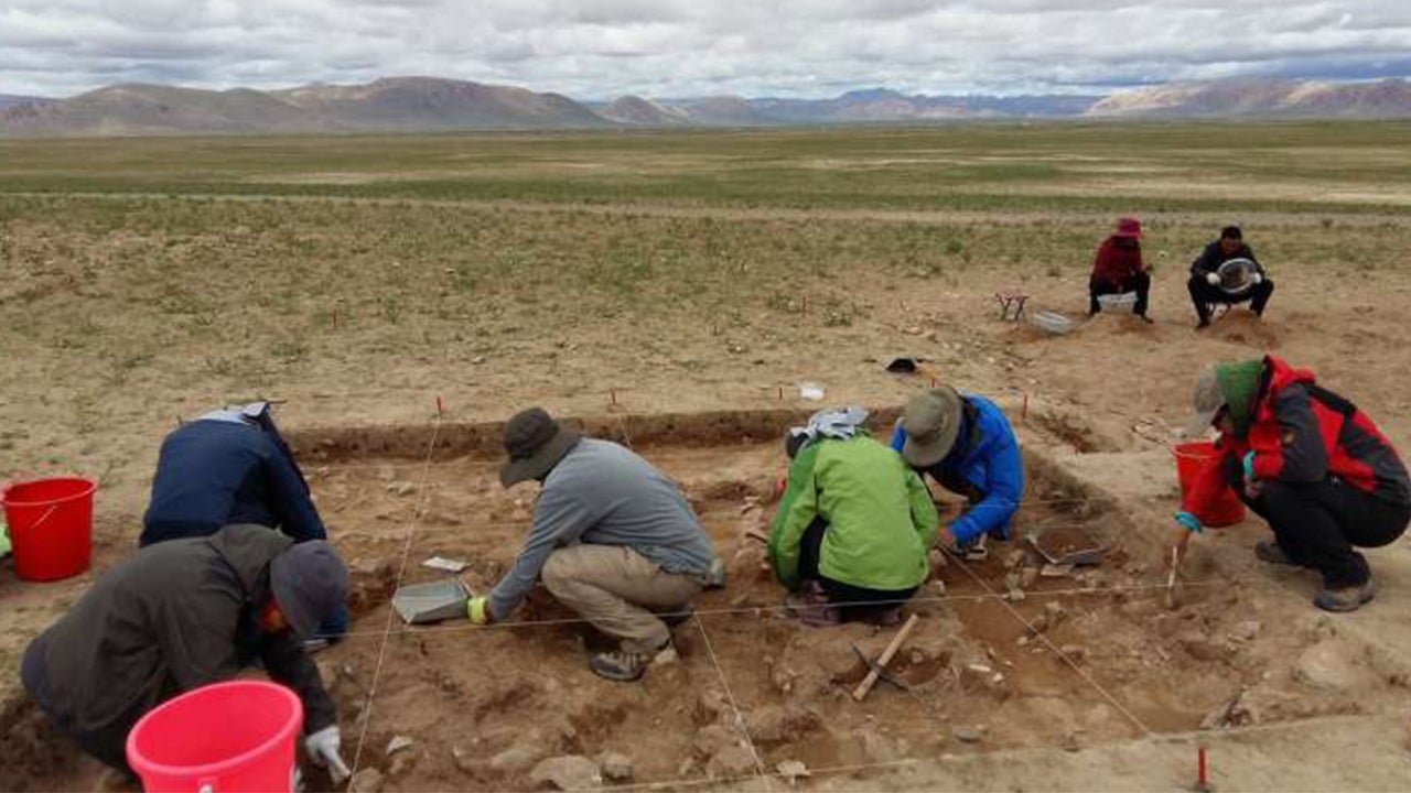 Tibet Discovery Suggests Humans Inhabited 'Roof of the World' Far Earlier Than Believed