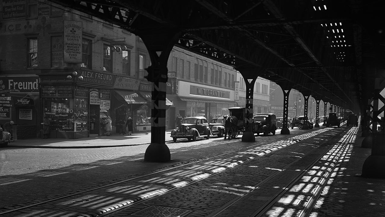 American Photographer Todd Webb Documents Life in Postwar NYC (PHOTOS)