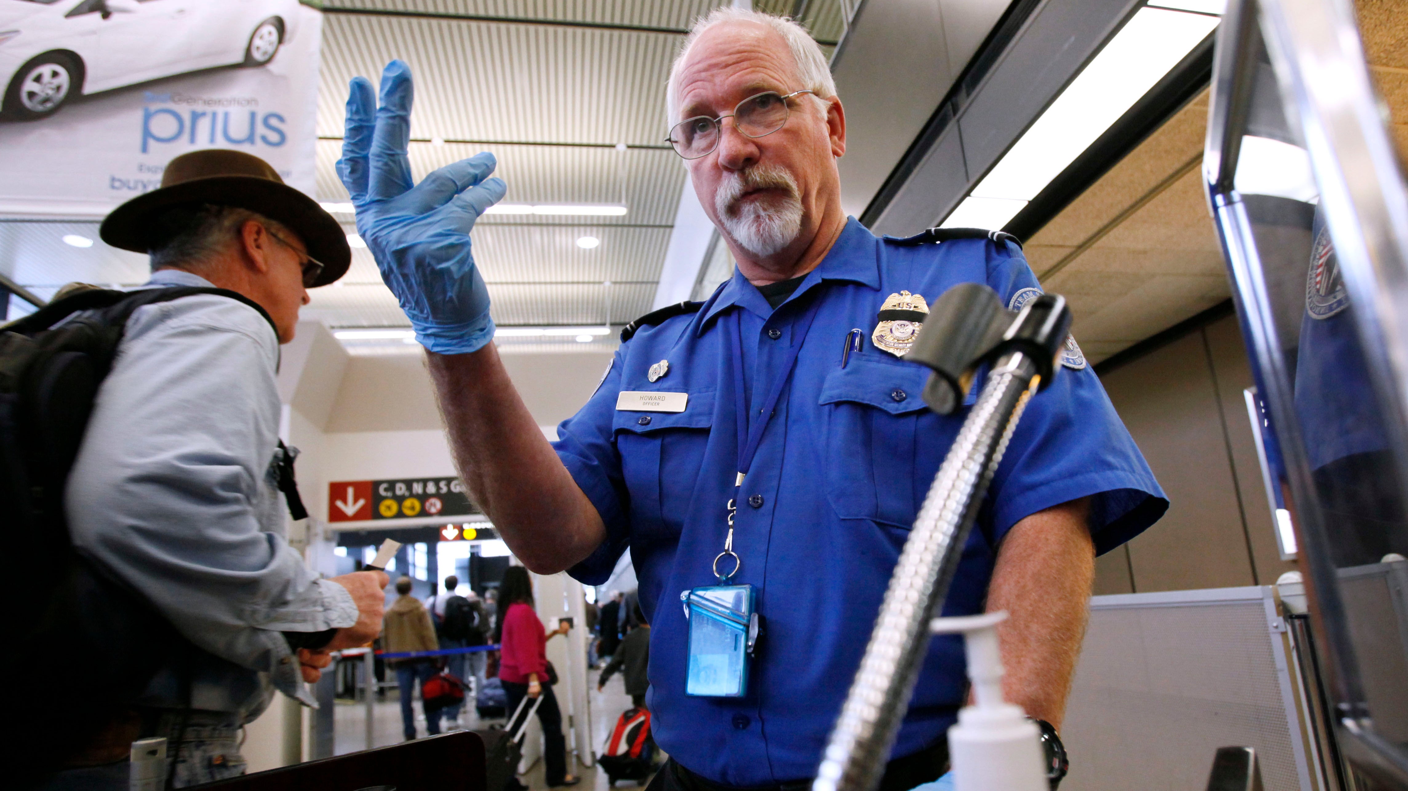 TSA Stands By Plan to Allow Small Knives on Planes