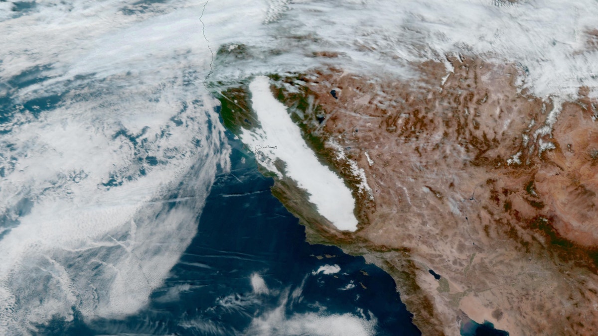 California Tule Fog Layer Has Persisted For Three Weeks 