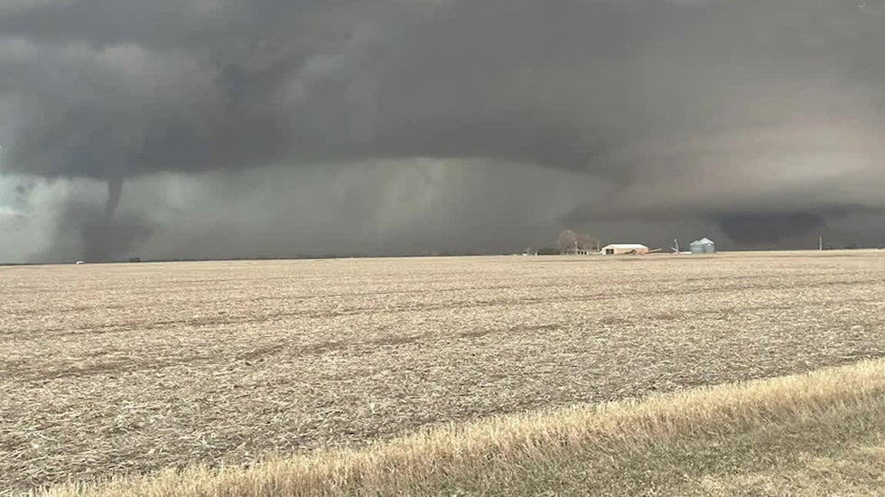 Twin Tornadoes Spotted In Iowa