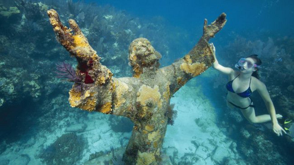 Adventure: Explore Underwater Paradise