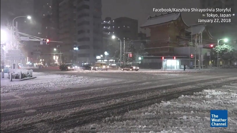 After Tokyo S Heaviest Snow In Four Years And Coldest Temperature