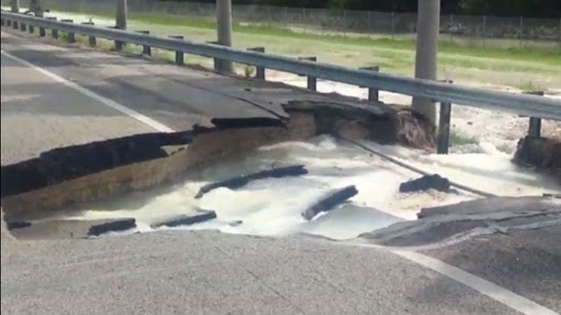 Two Massive Sinkholes Open Up On Florida S Turnpike In Miami