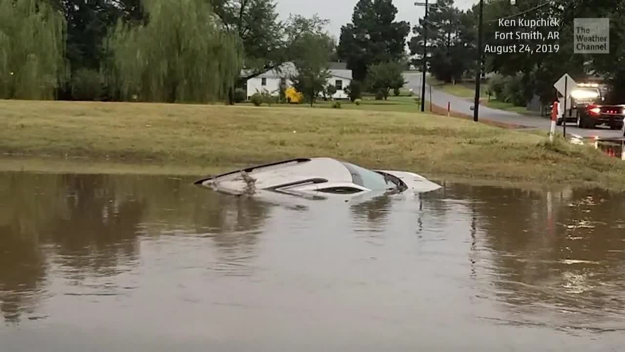 One Killed, 15 Homes Flooded in Fort Smith, Arkansas ...
