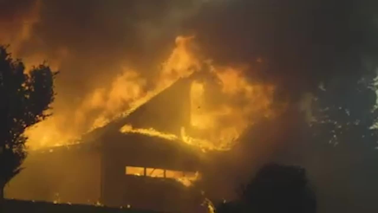 Thousands Evacuate Maria Fire In Ventura County California The