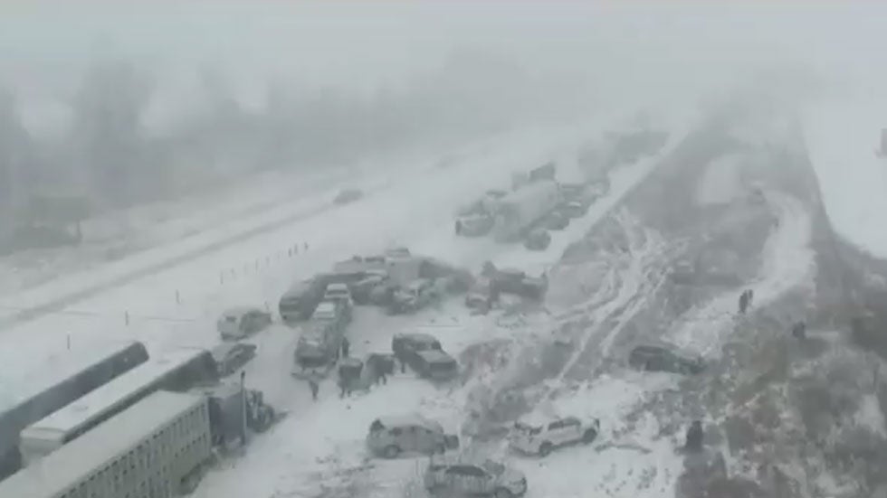 Multicar Pileup in Iowa Snow Kills a Driver on Interstate 35 The